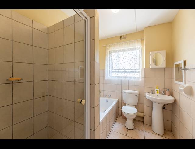 2 BEDROOM TOWNHOUSE FOR SALE IN BROADACRES